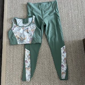 Tuckernuck workout set